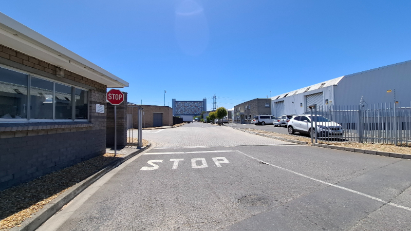 To Let commercial Property for Rent in Maitland Western Cape